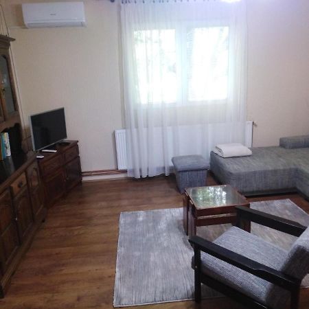 Mala Basta Apartment บายินา บาชตา ภายนอก รูปภาพ