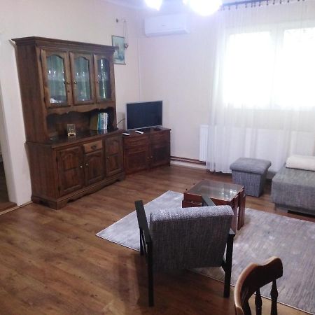 Mala Basta Apartment บายินา บาชตา ภายนอก รูปภาพ