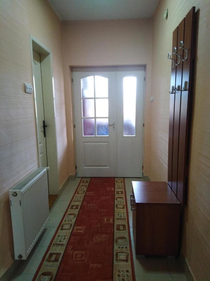 Mala Basta Apartment บายินา บาชตา ภายนอก รูปภาพ
