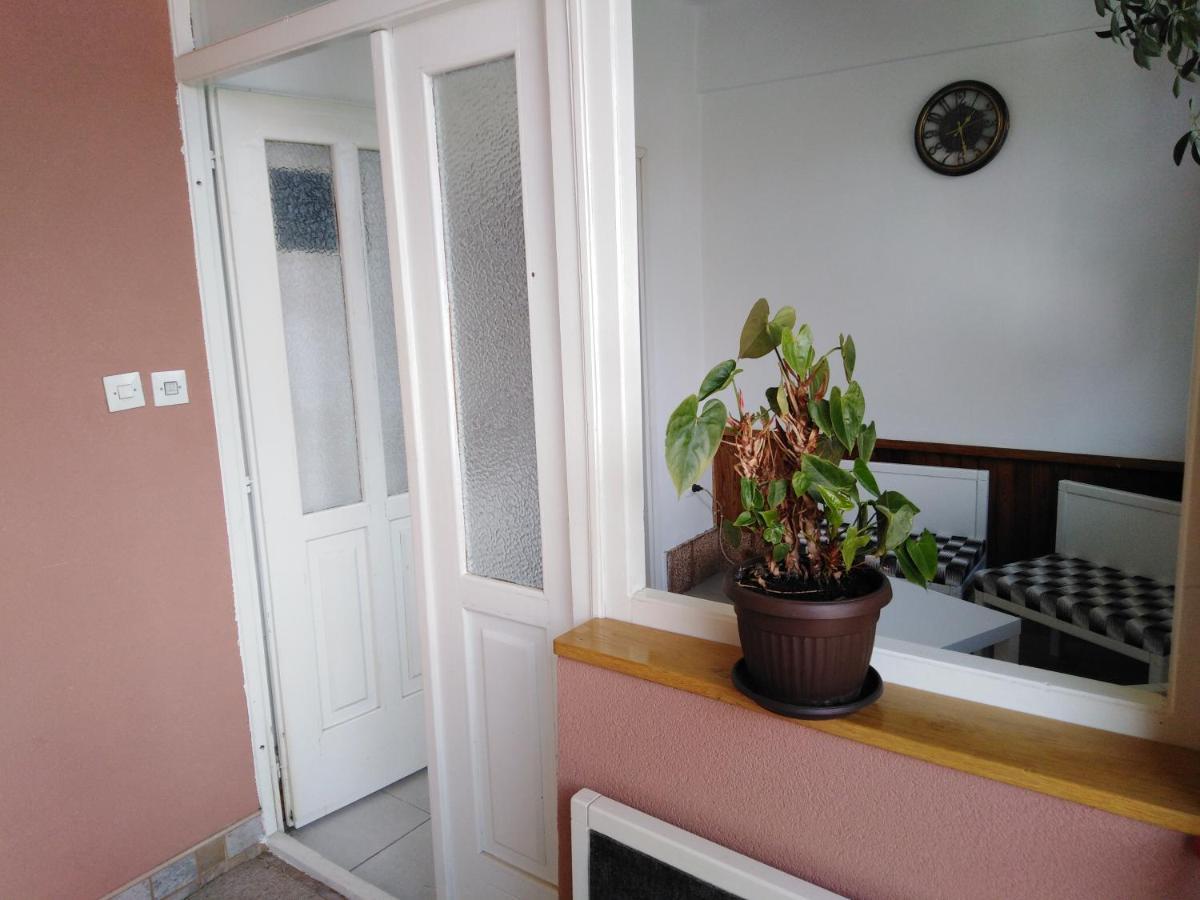 Mala Basta Apartment บายินา บาชตา ภายนอก รูปภาพ